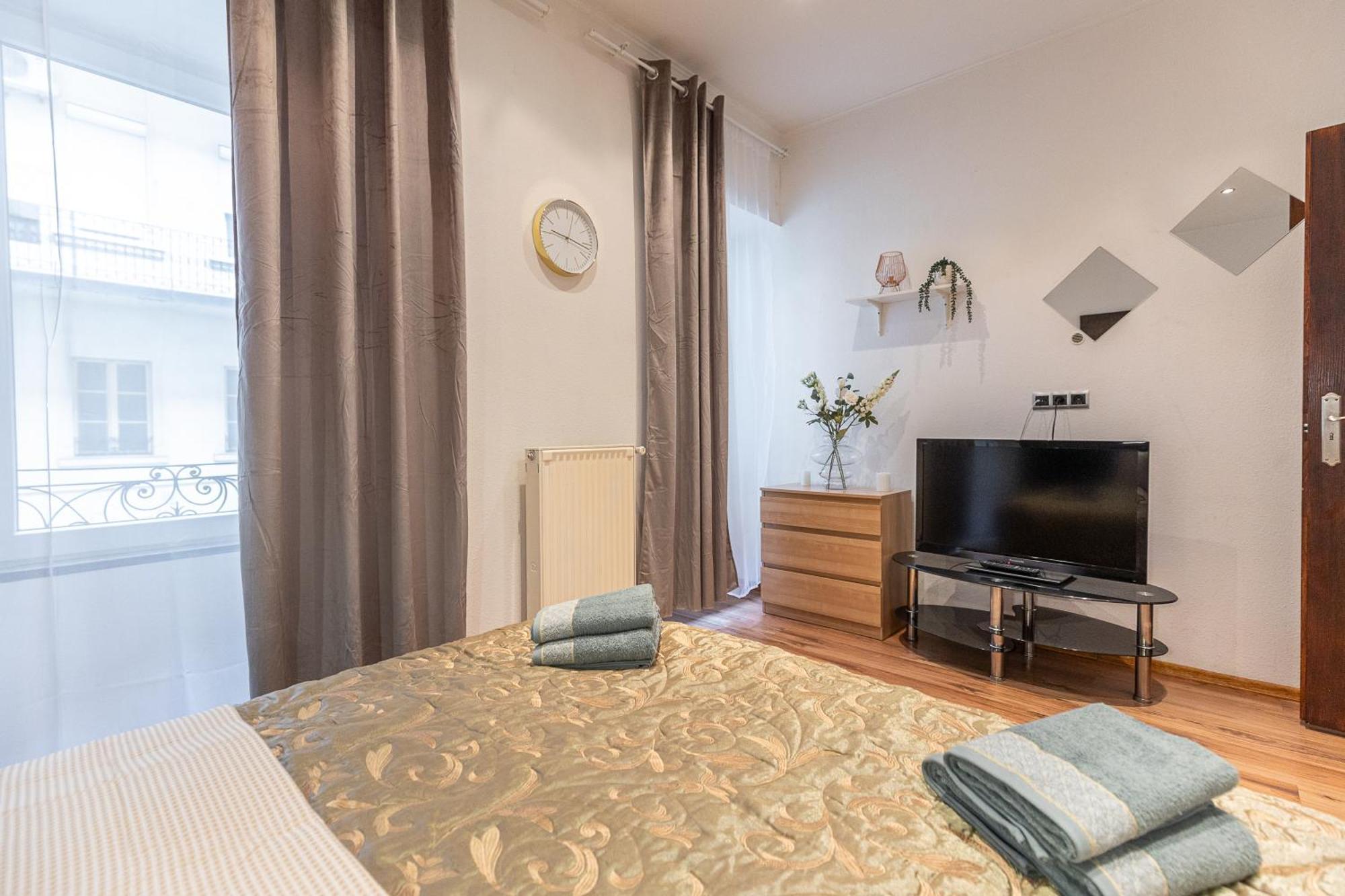 City Vibes Apartment - 3 Bdrms Budapest Exterior foto